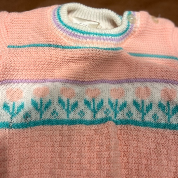 Newborn Vintage Sweater ❄️ 4 for $20 - Picture 3 of 4